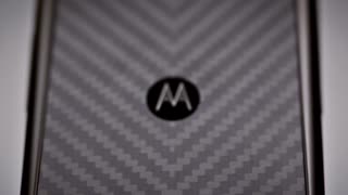 Обзор Motorola RAZR i XT890